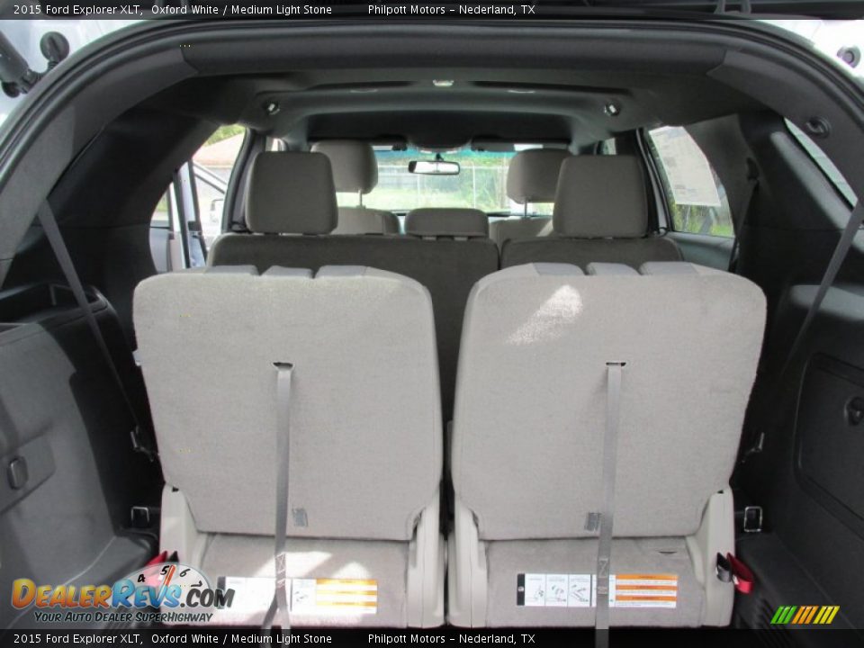 2015 Ford Explorer XLT Oxford White / Medium Light Stone Photo #18