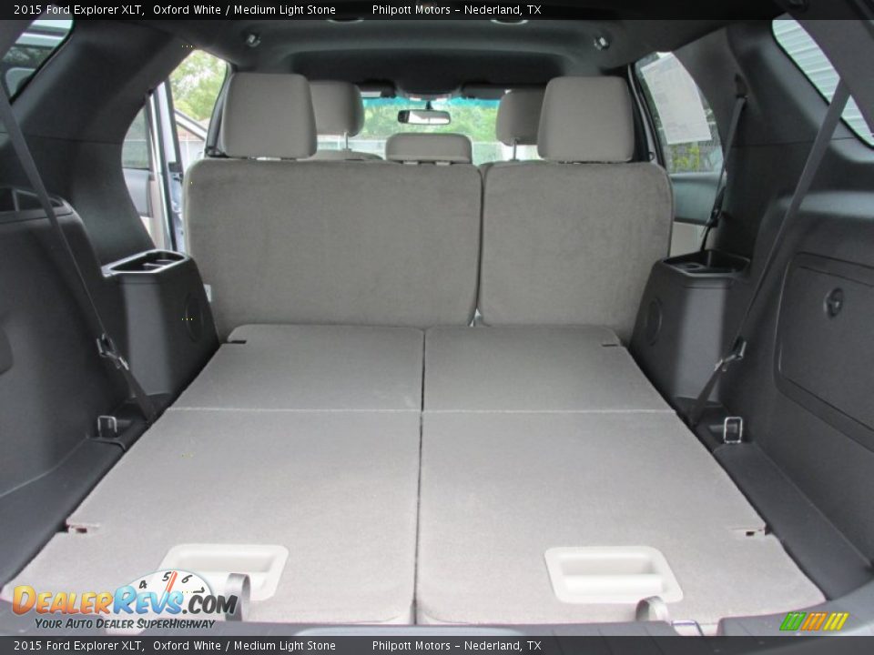 2015 Ford Explorer XLT Oxford White / Medium Light Stone Photo #19