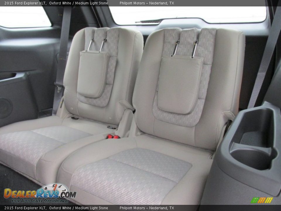 2015 Ford Explorer XLT Oxford White / Medium Light Stone Photo #23