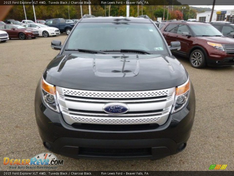2015 Ford Explorer XLT 4WD Tuxedo Black / Charcoal Black Photo #3