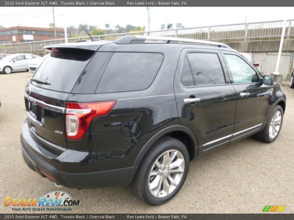 2015 Ford Explorer XLT 4WD Tuxedo Black / Charcoal Black Photo #8