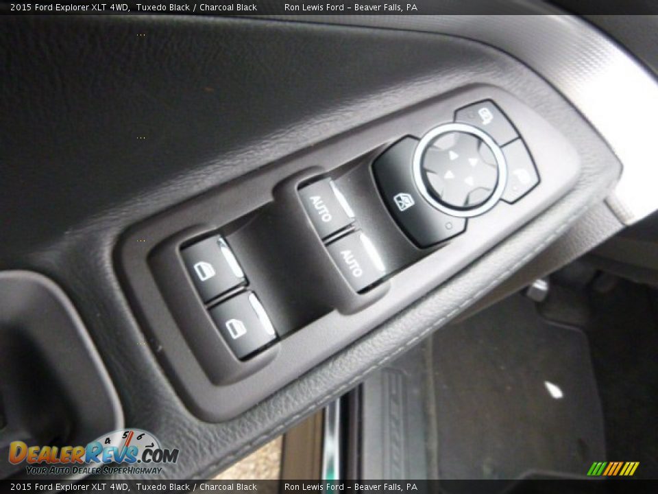 2015 Ford Explorer XLT 4WD Tuxedo Black / Charcoal Black Photo #14