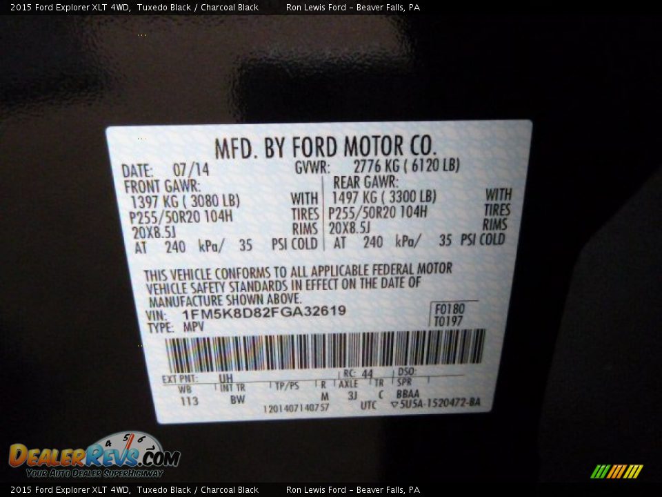 2015 Ford Explorer XLT 4WD Tuxedo Black / Charcoal Black Photo #20