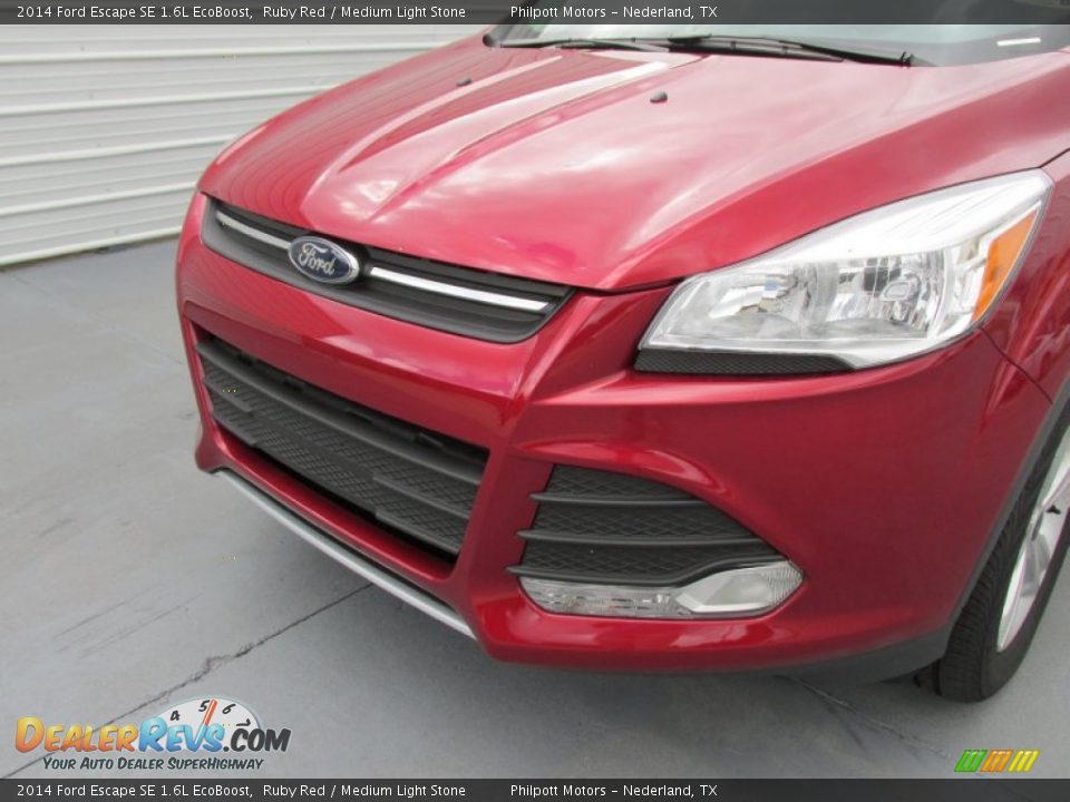 2014 Ford Escape SE 1.6L EcoBoost Ruby Red / Medium Light Stone Photo #10
