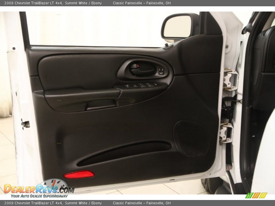 2009 Chevrolet TrailBlazer LT 4x4 Summit White / Ebony Photo #4