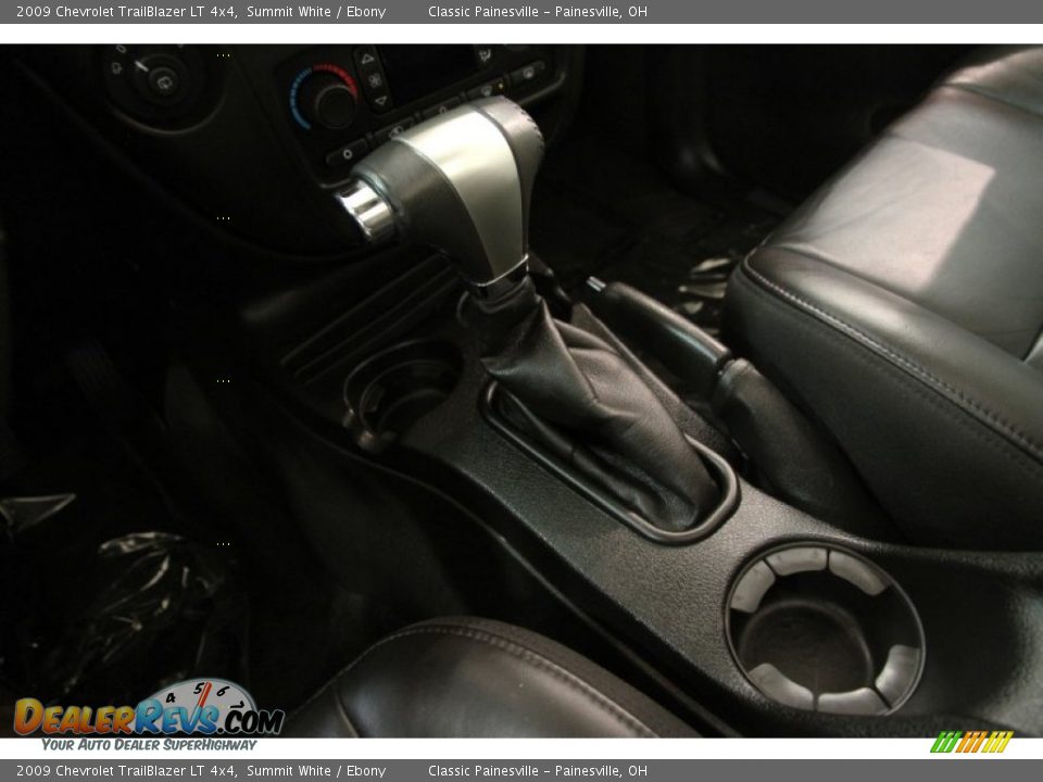 2009 Chevrolet TrailBlazer LT 4x4 Summit White / Ebony Photo #10