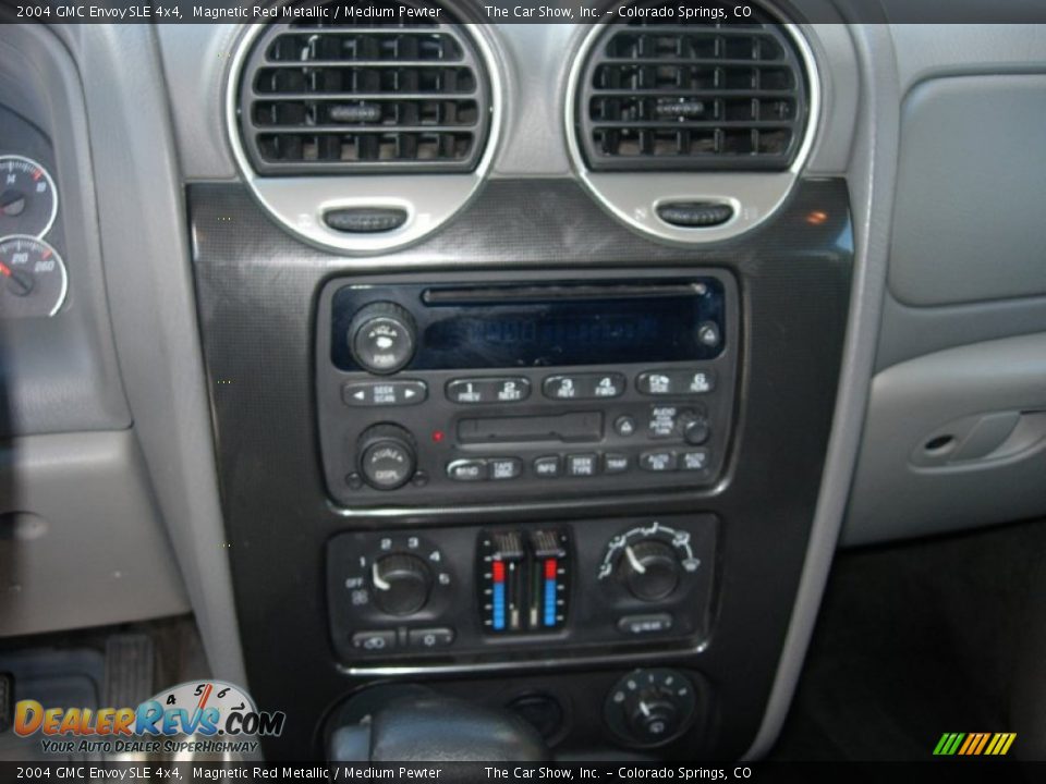 2004 GMC Envoy SLE 4x4 Magnetic Red Metallic / Medium Pewter Photo #15