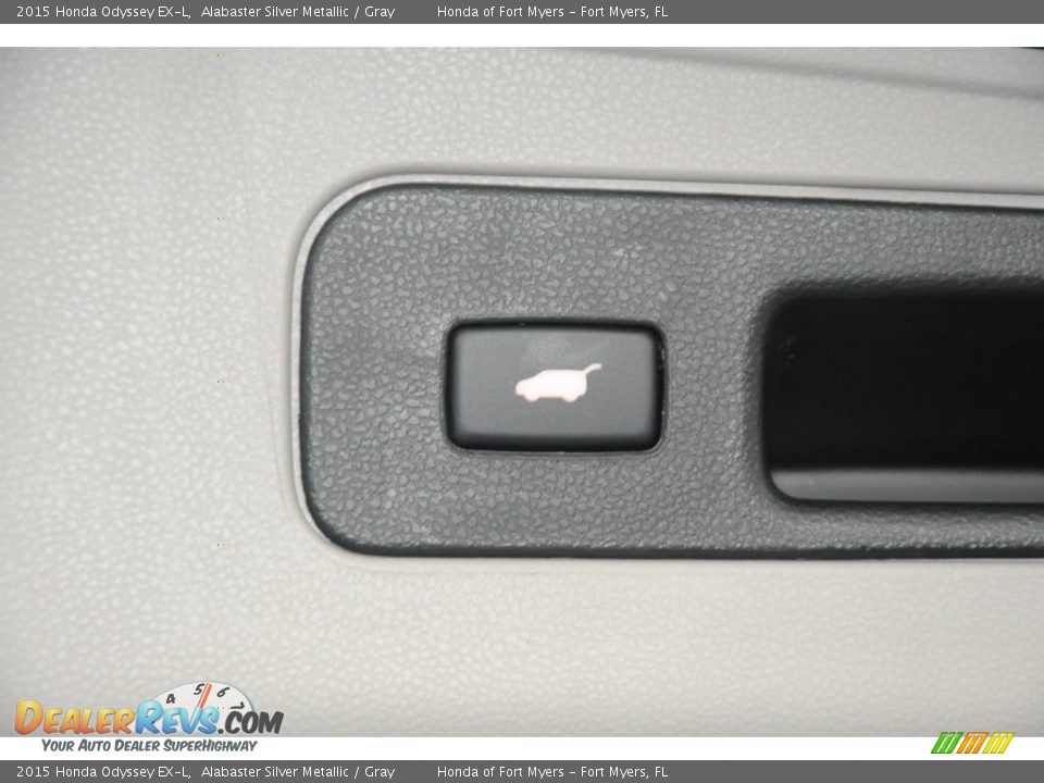 2015 Honda Odyssey EX-L Alabaster Silver Metallic / Gray Photo #29