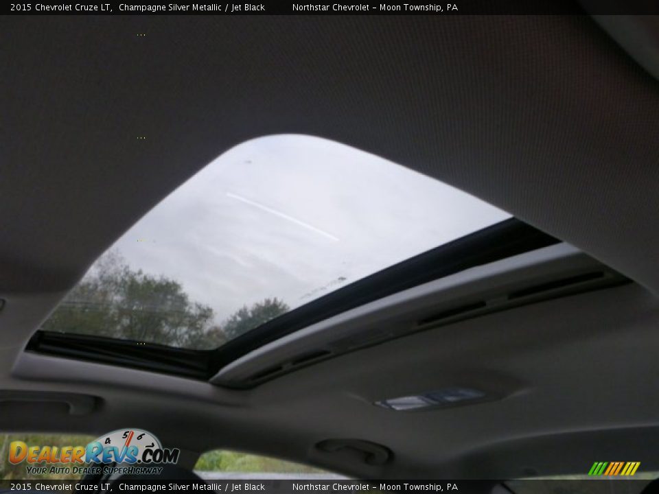 2015 Chevrolet Cruze LT Champagne Silver Metallic / Jet Black Photo #15
