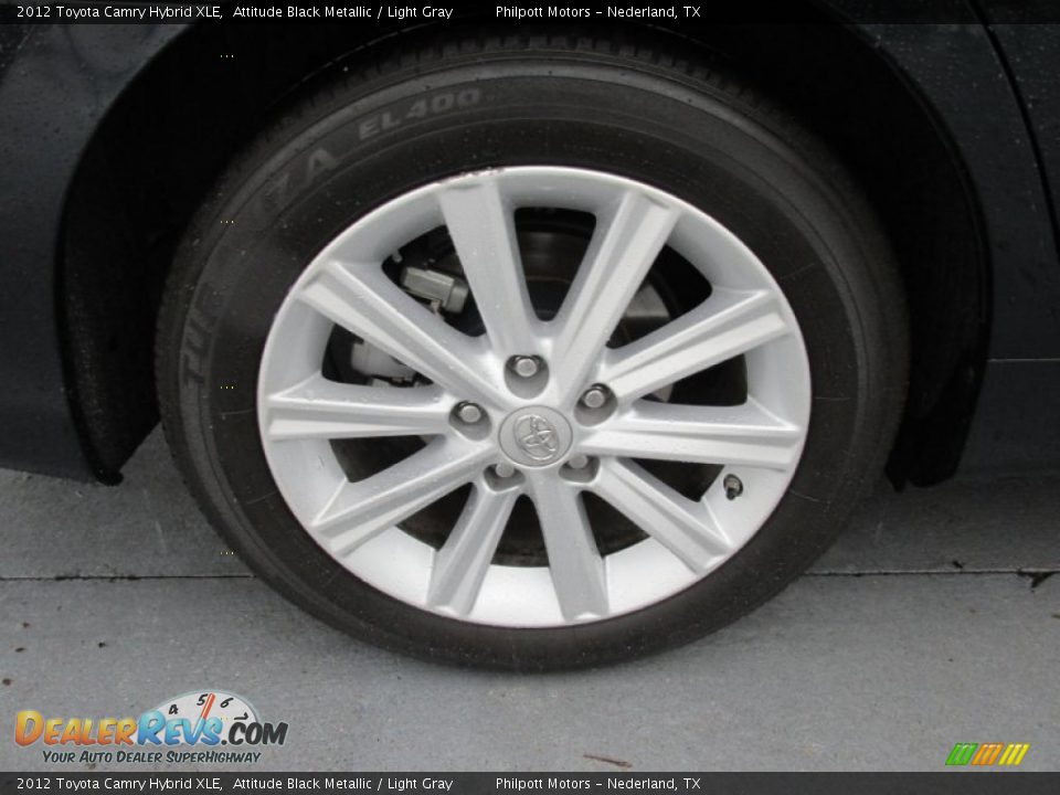 2012 Toyota Camry Hybrid XLE Attitude Black Metallic / Light Gray Photo #17