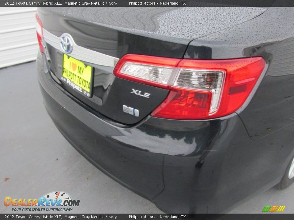 2012 Toyota Camry Hybrid XLE Magnetic Gray Metallic / Ivory Photo #12