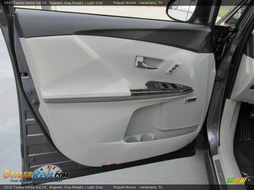 2015 Toyota Venza XLE V6 Magnetic Gray Metallic / Light Gray Photo #22