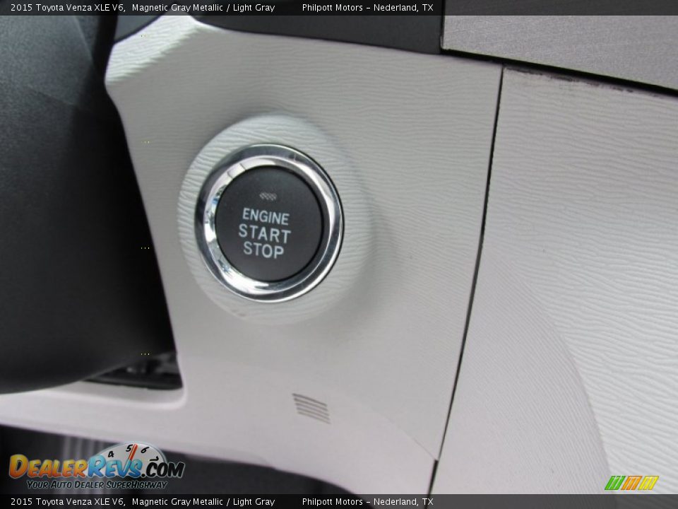 2015 Toyota Venza XLE V6 Magnetic Gray Metallic / Light Gray Photo #33