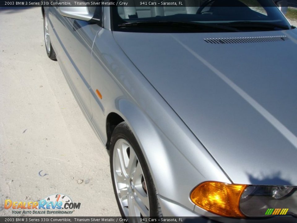 2003 BMW 3 Series 330i Convertible Titanium Silver Metallic / Grey Photo #9