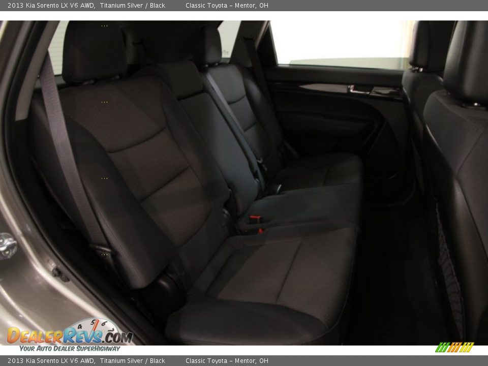 2013 Kia Sorento LX V6 AWD Titanium Silver / Black Photo #11