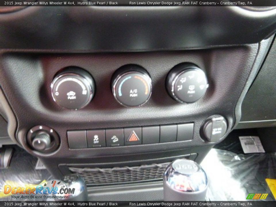 Controls of 2015 Jeep Wrangler Willys Wheeler W 4x4 Photo #17