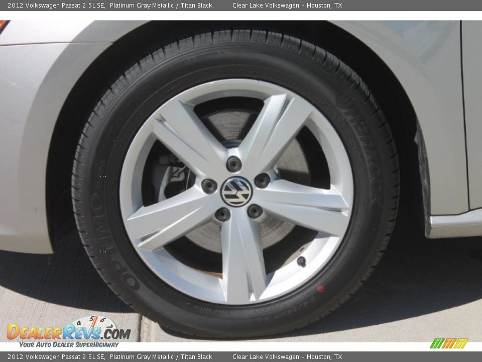 2012 Volkswagen Passat 2.5L SE Platinum Gray Metallic / Titan Black Photo #5