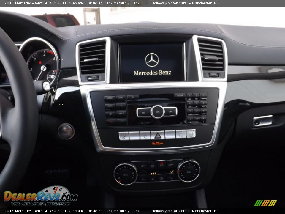 Controls of 2015 Mercedes-Benz GL 350 BlueTEC 4Matic Photo #13