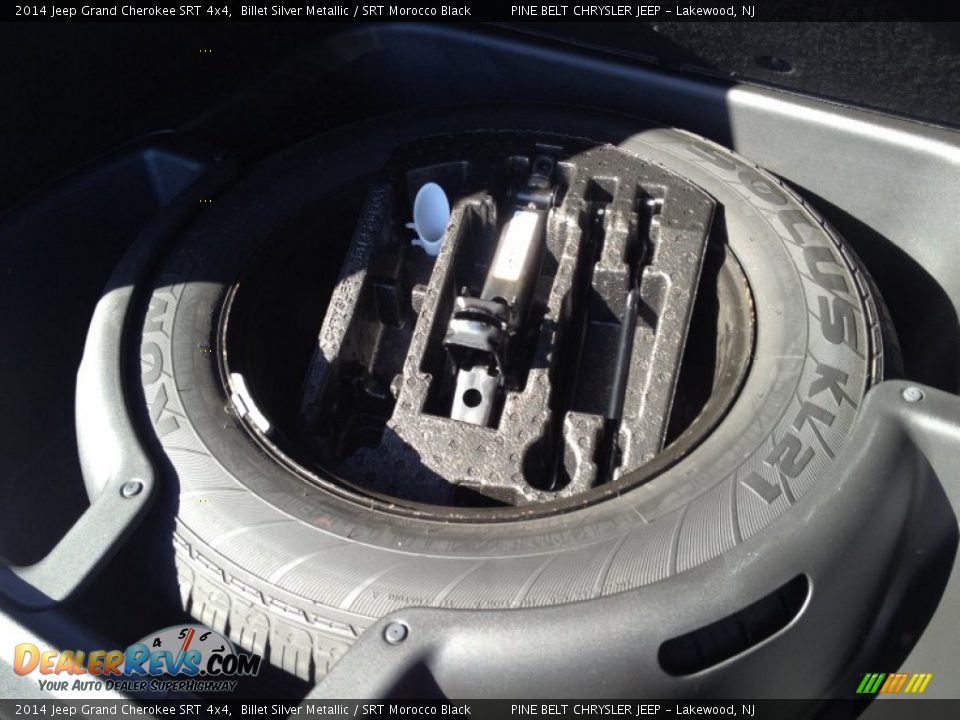2014 Jeep Grand Cherokee SRT 4x4 Billet Silver Metallic / SRT Morocco Black Photo #10