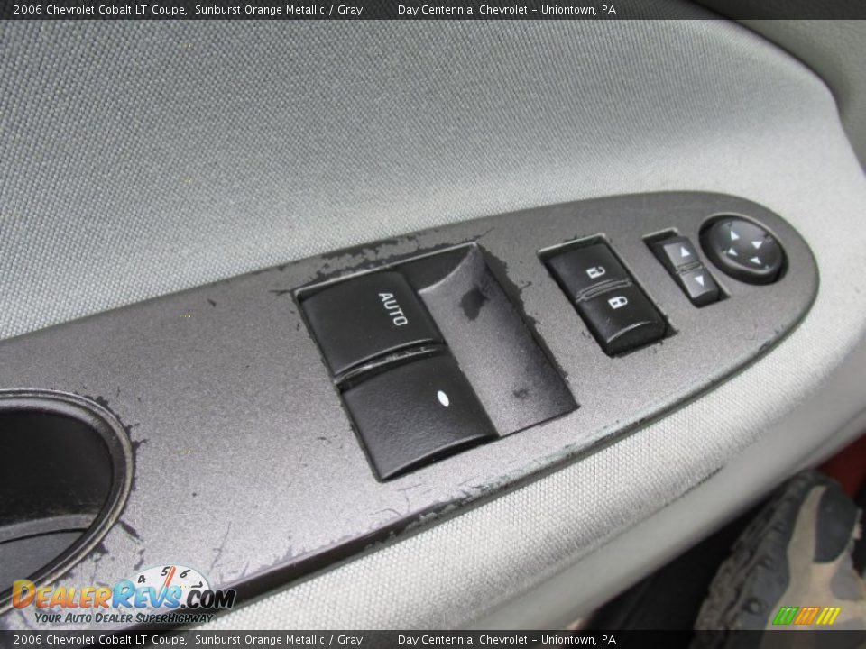 2006 Chevrolet Cobalt LT Coupe Sunburst Orange Metallic / Gray Photo #35