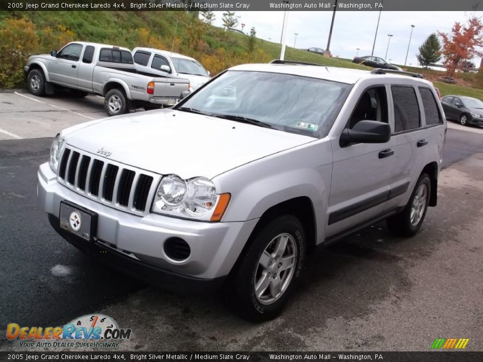 2005 Jeep Grand Cherokee Laredo 4x4 Bright Silver Metallic / Medium Slate Gray Photo #5
