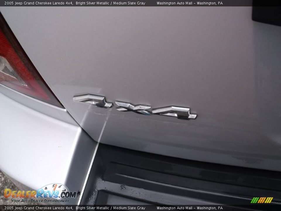 2005 Jeep Grand Cherokee Laredo 4x4 Bright Silver Metallic / Medium Slate Gray Photo #9