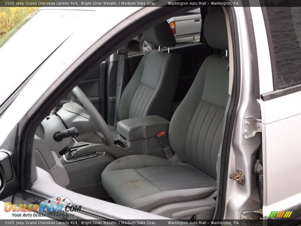 2005 Jeep Grand Cherokee Laredo 4x4 Bright Silver Metallic / Medium Slate Gray Photo #12