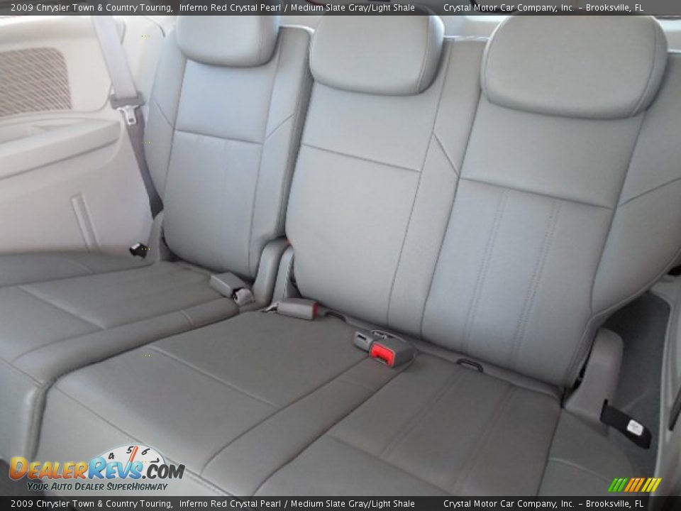 2009 Chrysler Town & Country Touring Inferno Red Crystal Pearl / Medium Slate Gray/Light Shale Photo #6
