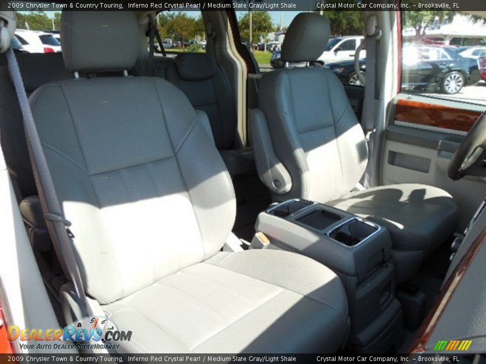 2009 Chrysler Town & Country Touring Inferno Red Crystal Pearl / Medium Slate Gray/Light Shale Photo #15
