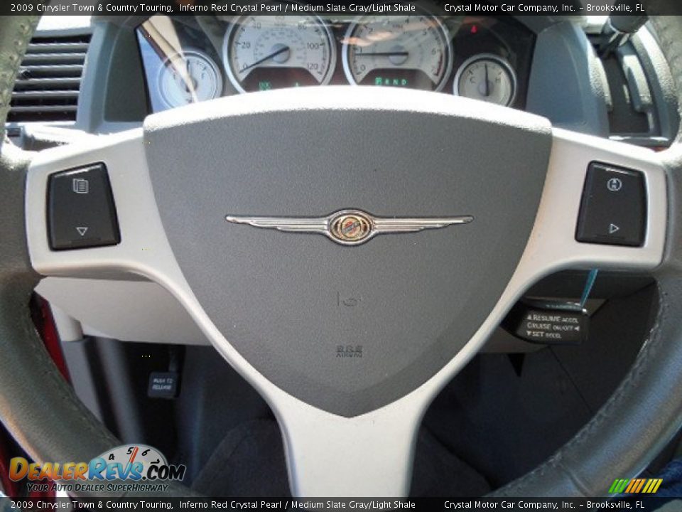 2009 Chrysler Town & Country Touring Inferno Red Crystal Pearl / Medium Slate Gray/Light Shale Photo #24