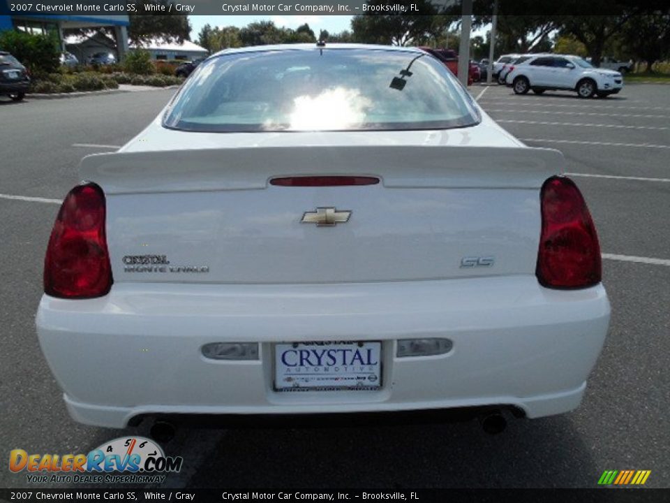 2007 Chevrolet Monte Carlo SS White / Gray Photo #7