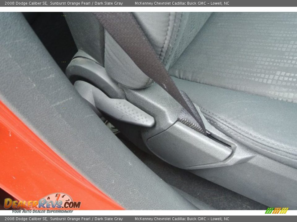 2008 Dodge Caliber SE Sunburst Orange Pearl / Dark Slate Gray Photo #22