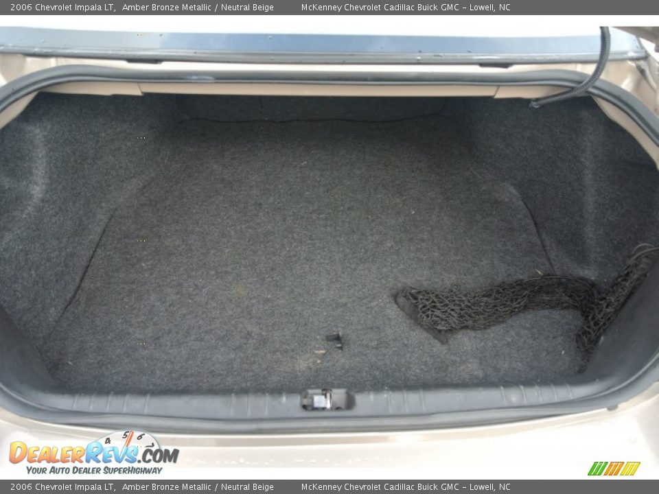 2006 Chevrolet Impala LT Amber Bronze Metallic / Neutral Beige Photo #20