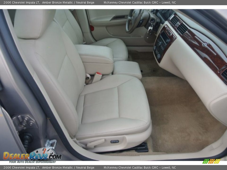2006 Chevrolet Impala LT Amber Bronze Metallic / Neutral Beige Photo #21