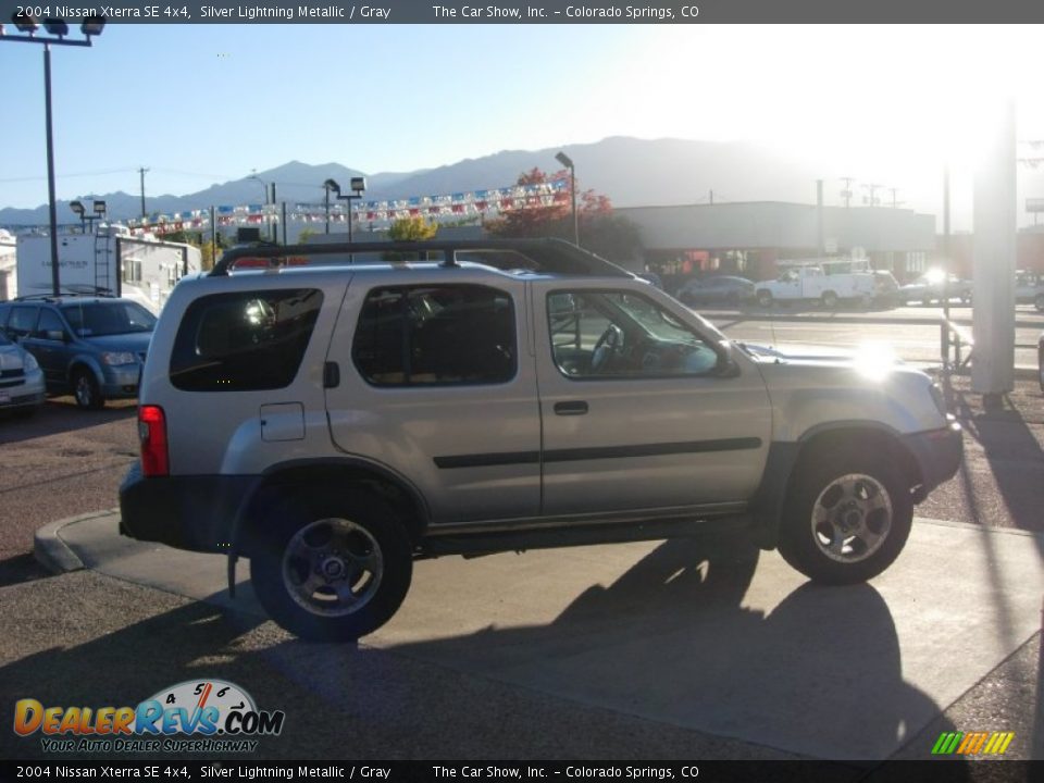 2004 Nissan Xterra SE 4x4 Silver Lightning Metallic / Gray Photo #5