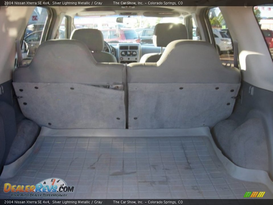 2004 Nissan Xterra SE 4x4 Silver Lightning Metallic / Gray Photo #10