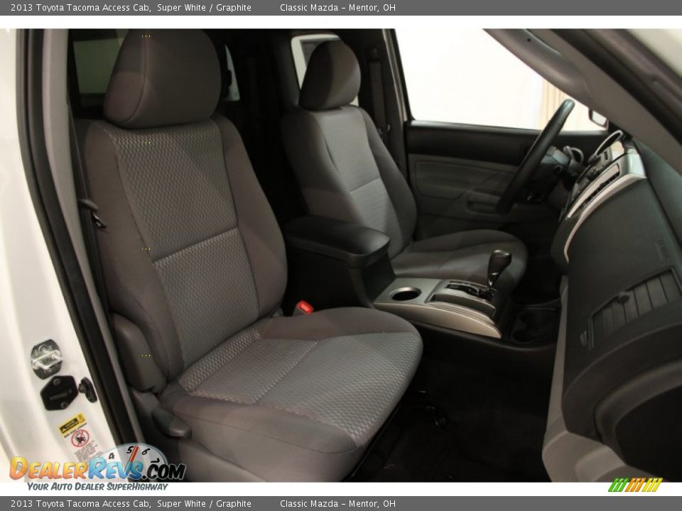 2013 Toyota Tacoma Access Cab Super White / Graphite Photo #10