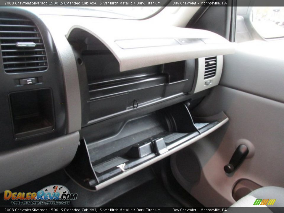2008 Chevrolet Silverado 1500 LS Extended Cab 4x4 Silver Birch Metallic / Dark Titanium Photo #34