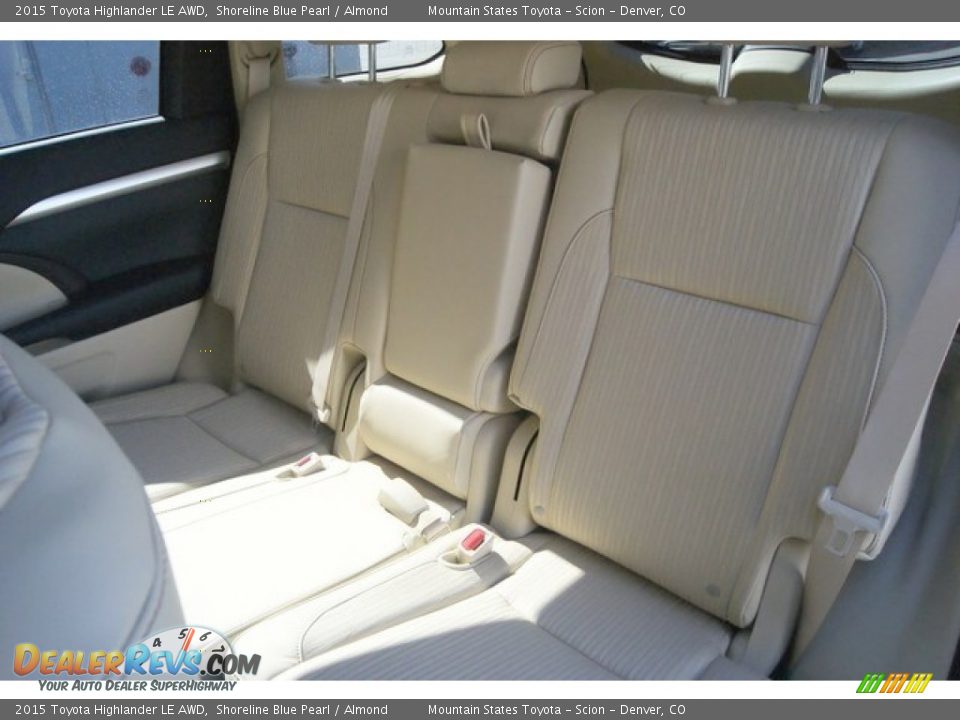 2015 Toyota Highlander LE AWD Shoreline Blue Pearl / Almond Photo #7