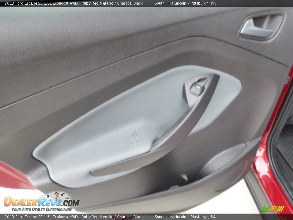 2013 Ford Escape SE 1.6L EcoBoost 4WD Ruby Red Metallic / Charcoal Black Photo #17
