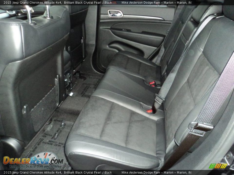 2015 Jeep Grand Cherokee Altitude 4x4 Brilliant Black Crystal Pearl / Black Photo #8