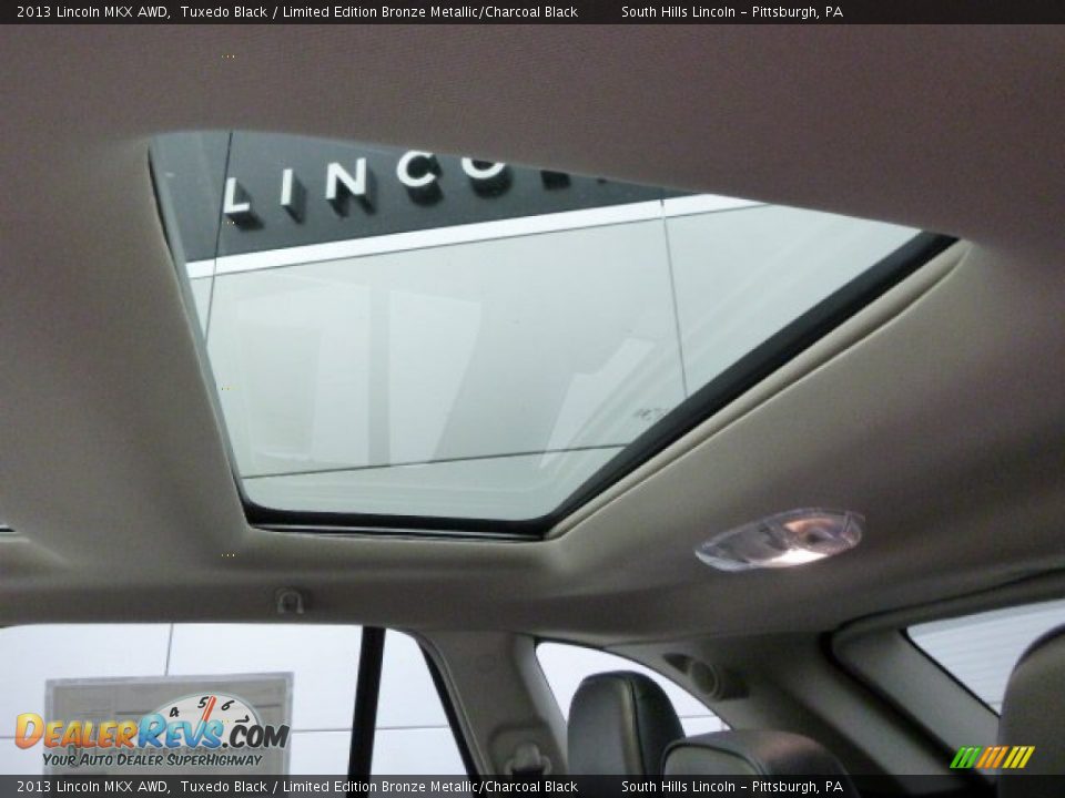 2013 Lincoln MKX AWD Tuxedo Black / Limited Edition Bronze Metallic/Charcoal Black Photo #18