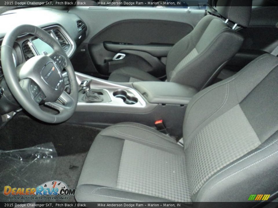 Black Interior - 2015 Dodge Challenger SXT Photo #5