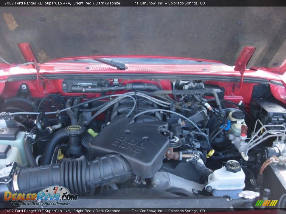 2002 Ford Ranger XLT SuperCab 4x4 Bright Red / Dark Graphite Photo #8