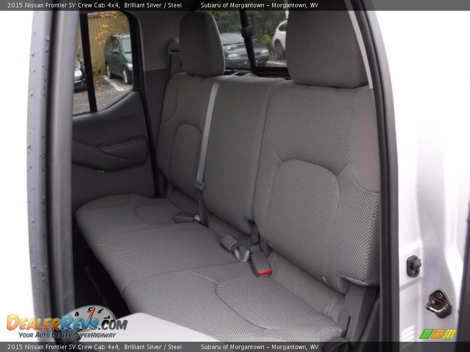 Rear Seat of 2015 Nissan Frontier SV Crew Cab 4x4 Photo #19