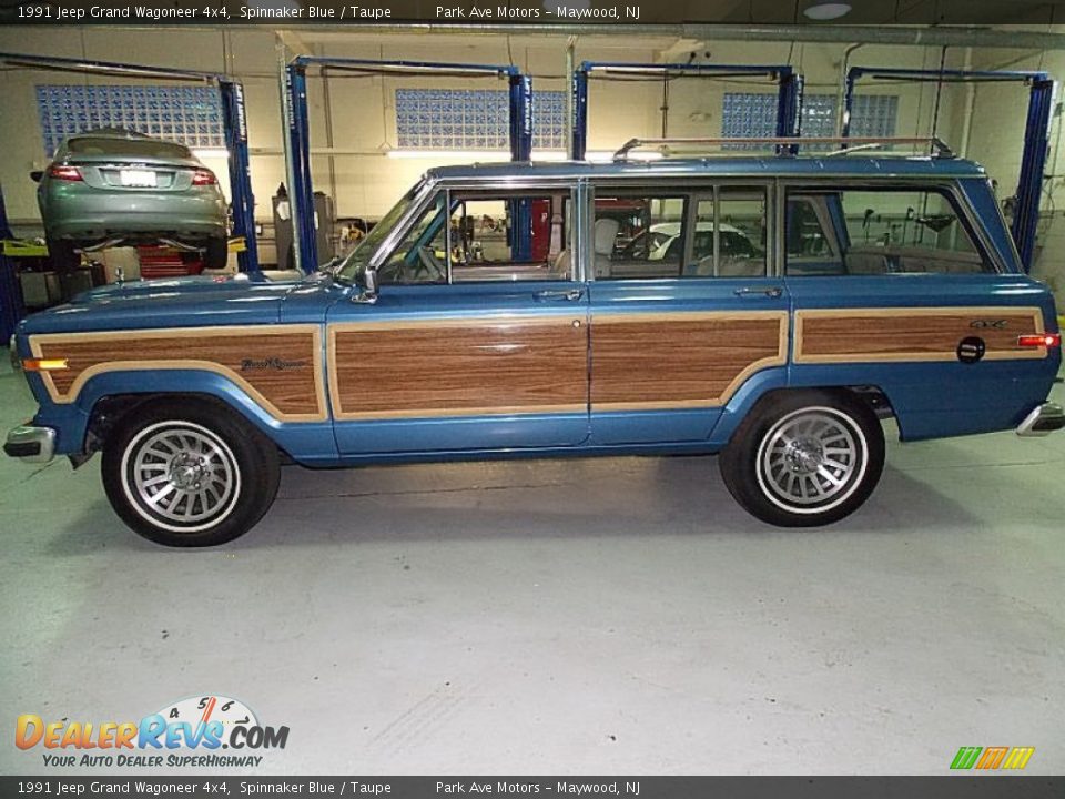 1991 Jeep Grand Wagoneer 4x4 Spinnaker Blue / Taupe Photo #2