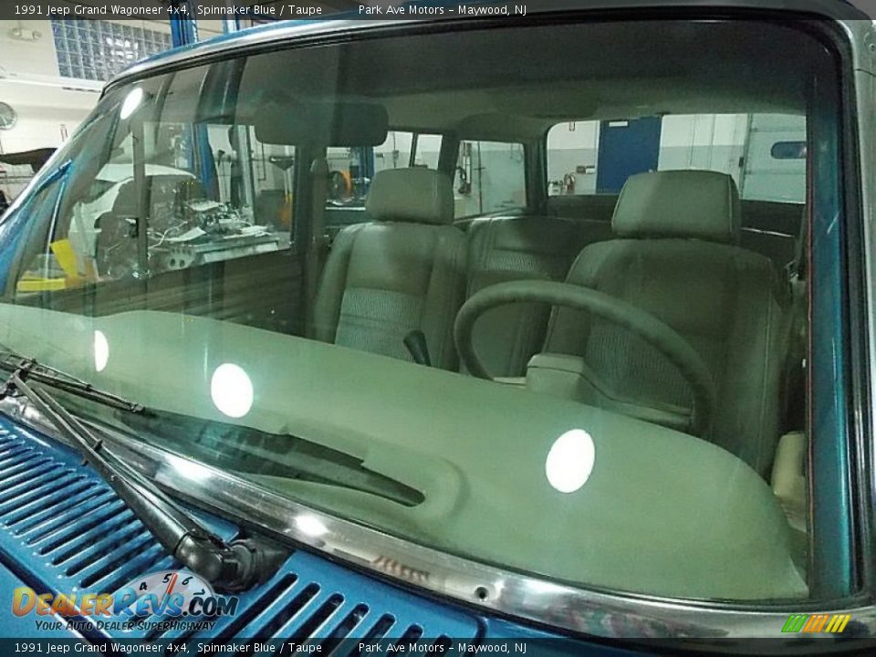 1991 Jeep Grand Wagoneer 4x4 Spinnaker Blue / Taupe Photo #13