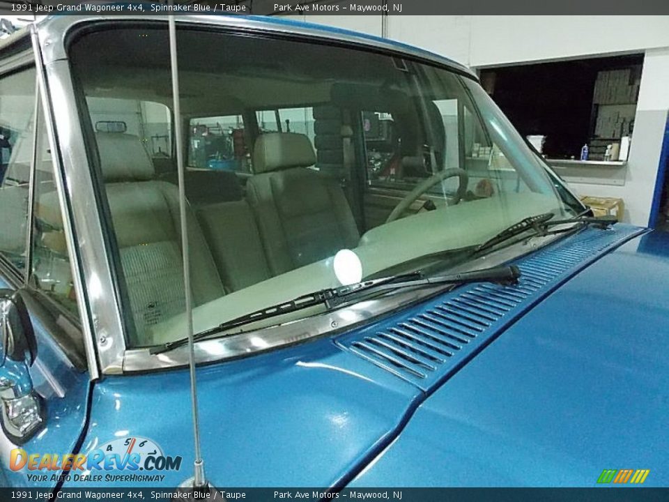 1991 Jeep Grand Wagoneer 4x4 Spinnaker Blue / Taupe Photo #14