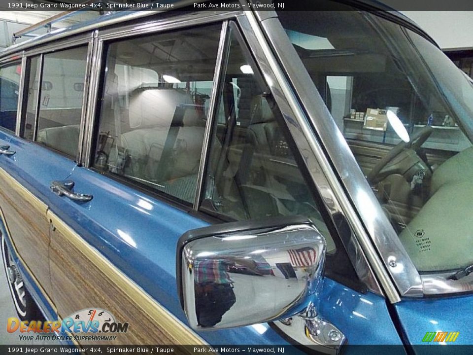 1991 Jeep Grand Wagoneer 4x4 Spinnaker Blue / Taupe Photo #15