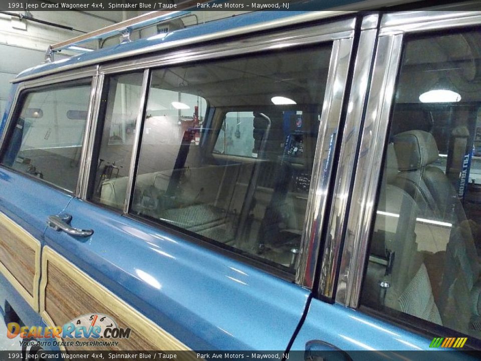 1991 Jeep Grand Wagoneer 4x4 Spinnaker Blue / Taupe Photo #16